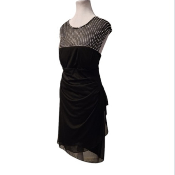 Gorgeous Black Dress with Diamond Rhinestond Detail - Picture 2 of 5